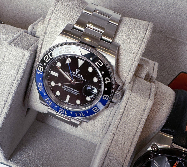 Green And White Hexagonal Watch Roll With Sliding Pillows - 3 Watches