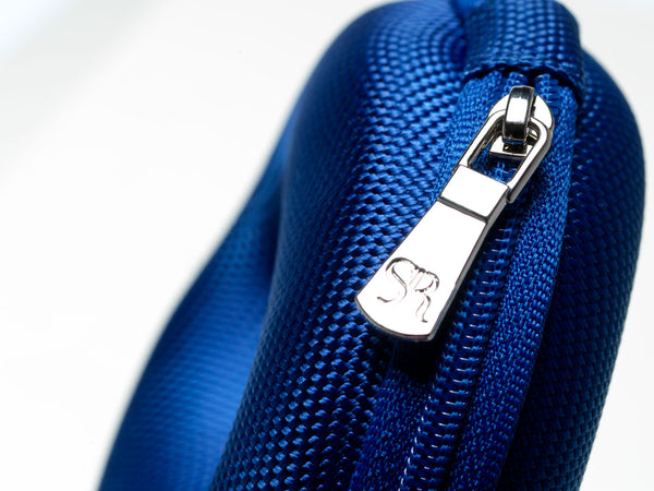 Blue zip pouch - 1 Watch